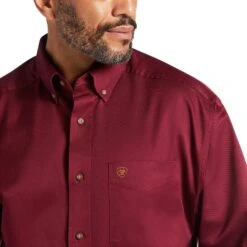 Ariat® Men's Solid Twill Burgundy Long Sleve Button Shirt 10012635 -ARIA Clothing Shop S15 MNS WEST 10012635 detail01